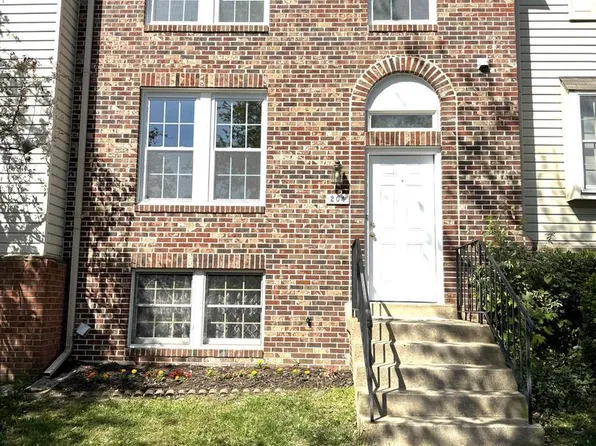 204 Barksdale Pl, Stafford, VA 22554