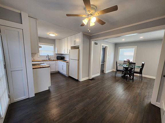 4th image of 13 E Lake Shore Dr