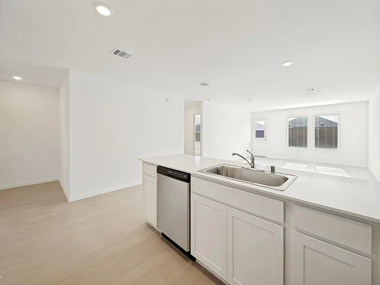 2031 Stable Ln — Photo 15