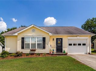 1754 Park Terrace Ln, Winston Salem, NC 27127