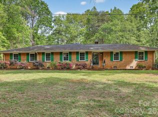 6201 Deliah Ln, Charlotte, NC 28215