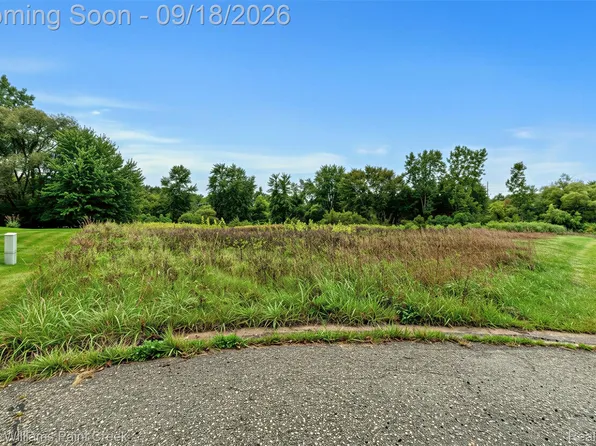 76297 Rosemary Ct, Romeo, MI 48065