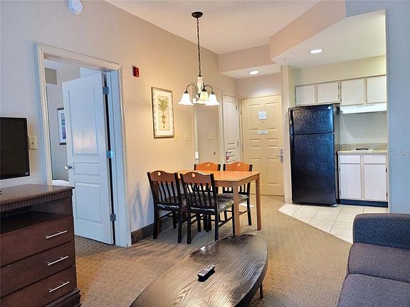 3rd image of 8303 Palm Pkwy #322