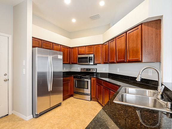 5th image of 17407 Garden Heath Ct