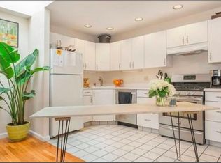 302 Columbus Ave #5, Boston, MA 02116