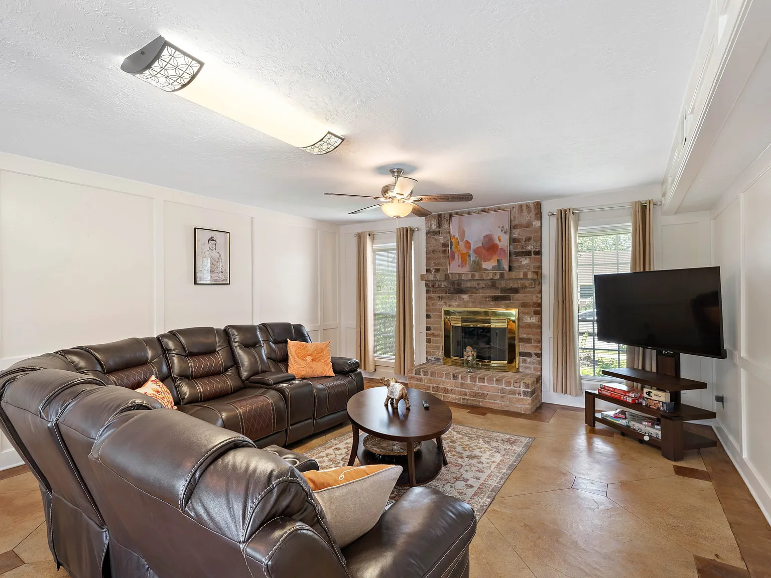 4 bed, $7,050 — Photo 3