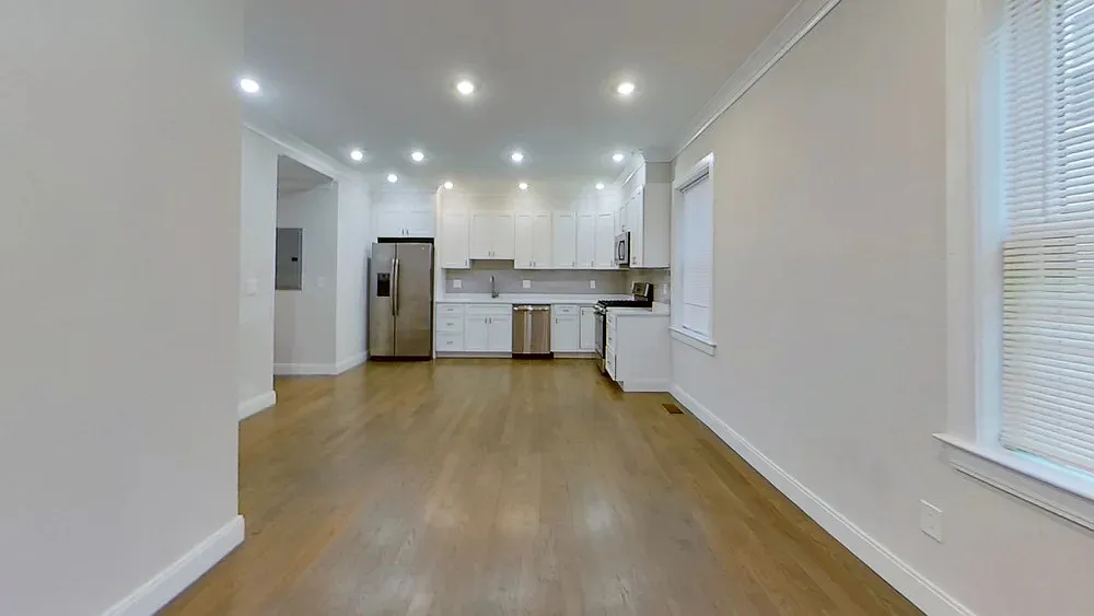 3 bed, 2.5 bath, 1500 sqft, $4,950 — Photo 1