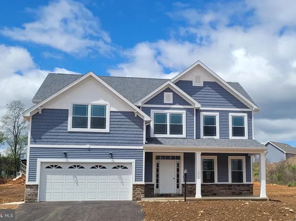 1713 Treeline Dr, Shippensburg, PA 17257