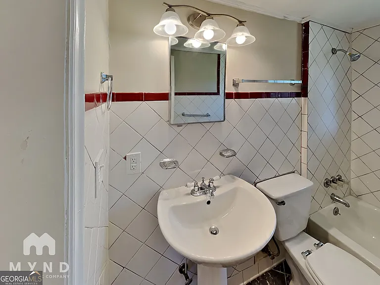 1337 S Hairston Rd — Photo 15
