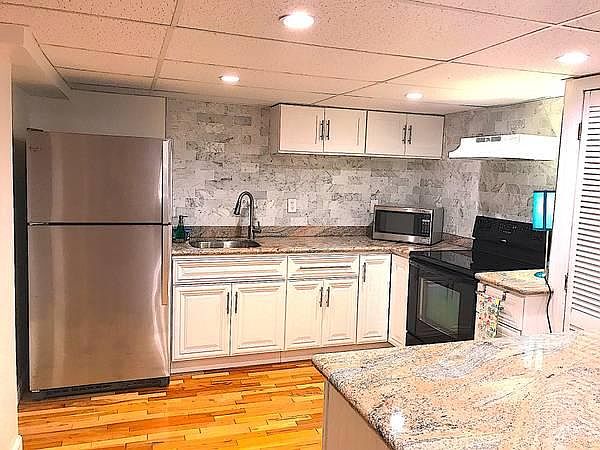 1st image of 3 Jerdens Ln #3B