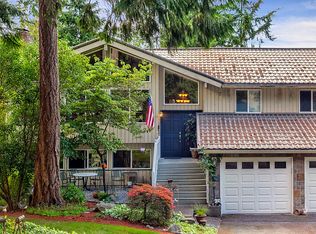 429 210th Ave NE, Sammamish, WA 98074