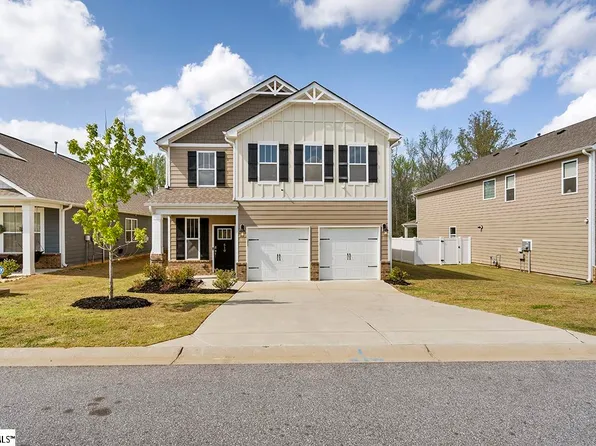 610 Raleighwood Ln, Simpsonville, SC 29681