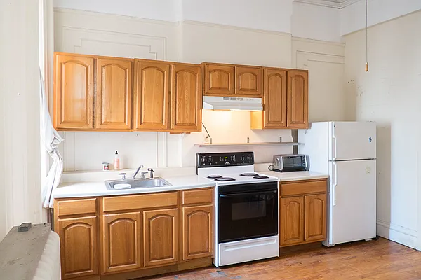 Rented by Douglas Keisler, LREB | media 9