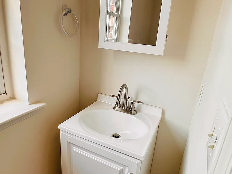 2460 Gillian Ln — Photo 12