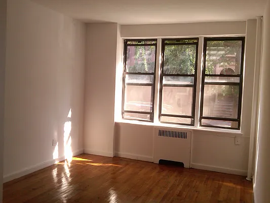 Rented by Sky Management | media 49