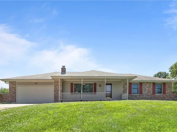 8 NW 515th Rd, Warrensburg, MO 64093