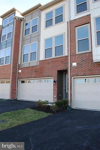 1st image of 42369 Dogwood Glen Sq