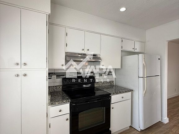 3rd image of 7131 Cork Dr