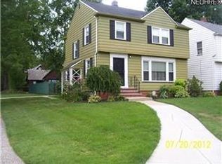 2373 Lee Rd, Cleveland Heights, OH 44118