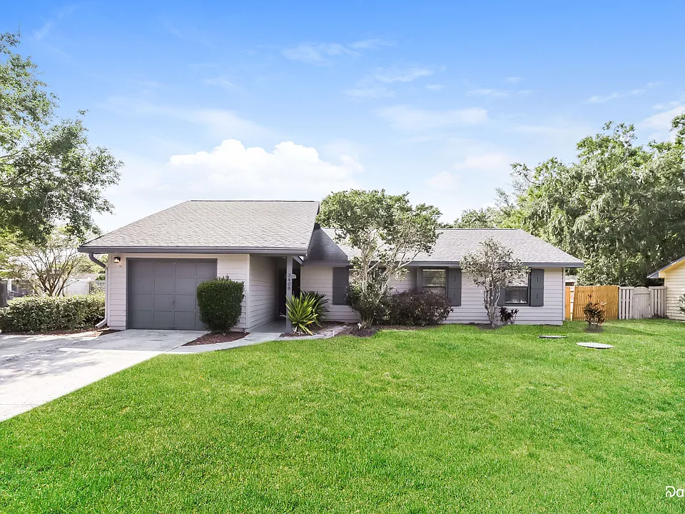 3408 Blowing Oak St