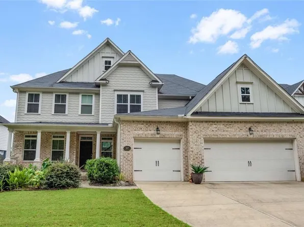 207 Wild Rose Cir, Canton, GA 30115