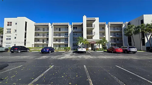 9230 Lagoon Pl Photo 1