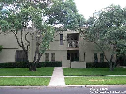 1st image of 123 BRIGHTWOOD PL #2