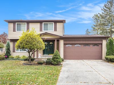 3811 Kings Point Dr, Troy, MI, 48083