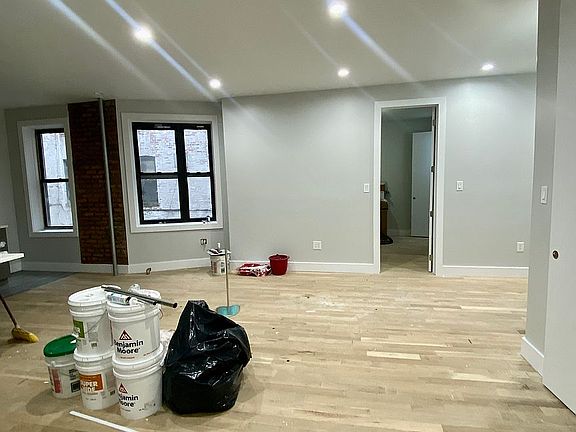 4th image of 270 Parkside Ave APT A2w