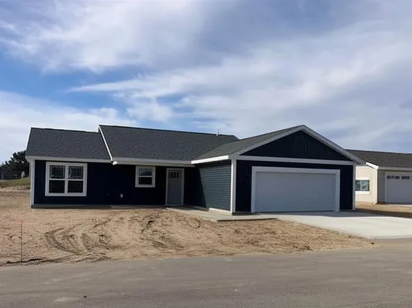 1820 Robin Dr #60, Traverse City, MI 49685