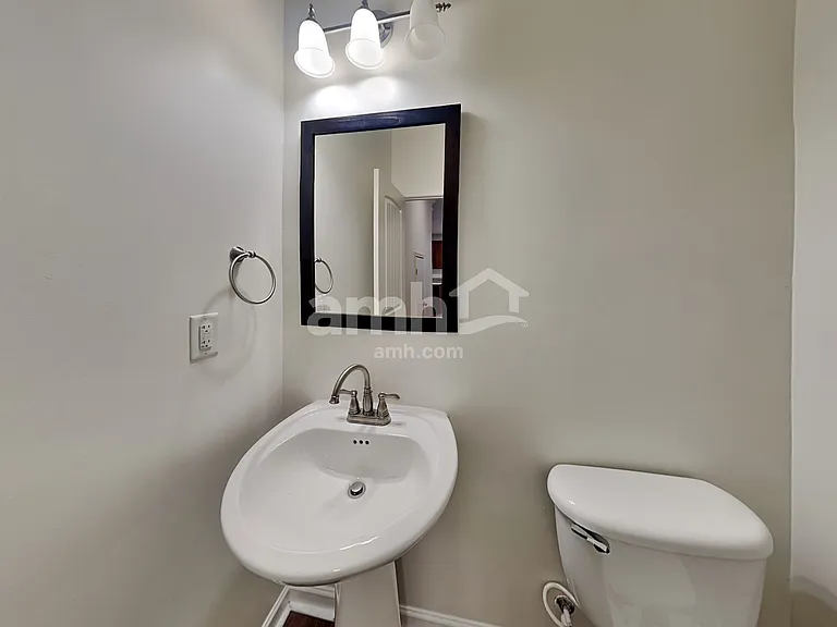 3145 Yachet Ct — Photo 9