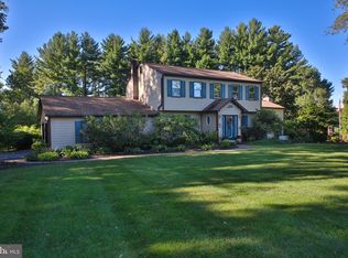 102 Quail Dr, Doylestown, PA 18901