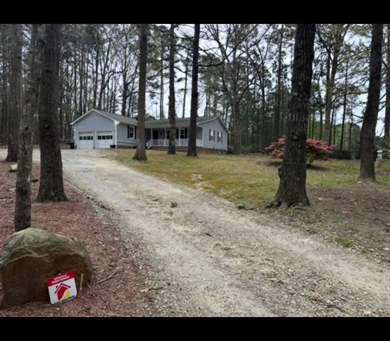 3 bed, 1248 sqft, $2,400 — Photo 1
