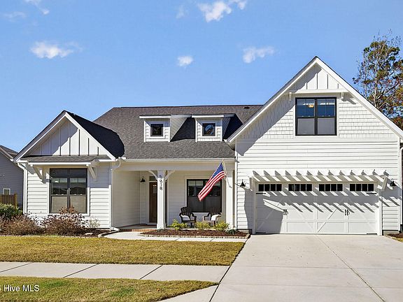 3rd image of 5618 Pinecone Place
