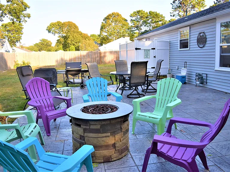 167 Breezy Point Rd — Photo 10