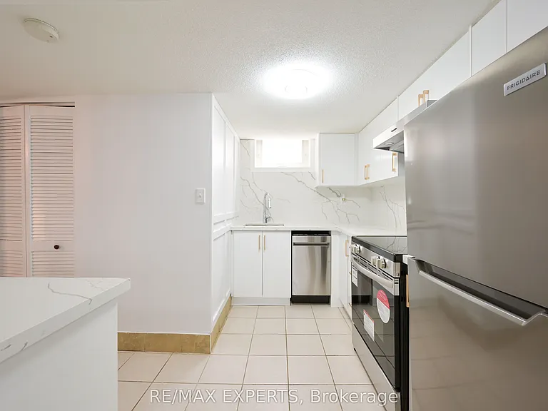 59 Silver Arrow Cres #BASEMENT — Photo 15