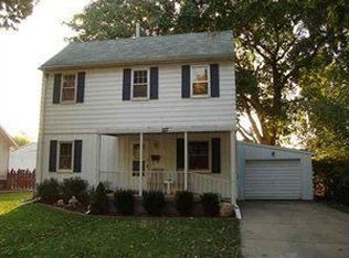 1117 S 3rd St, Pekin, IL