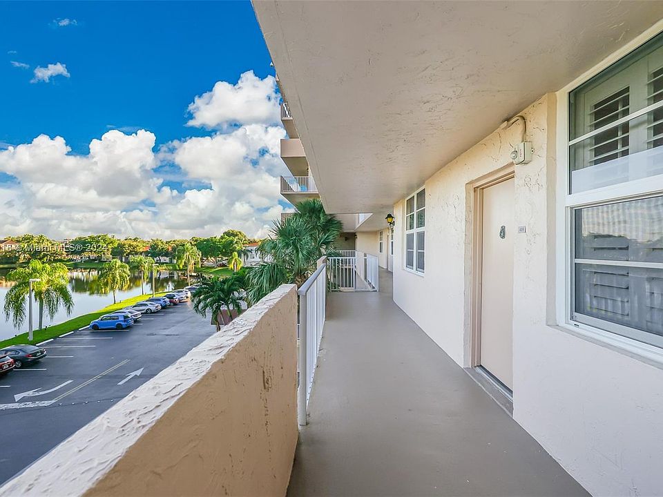1st image of 250 Jacaranda Dr APT 409