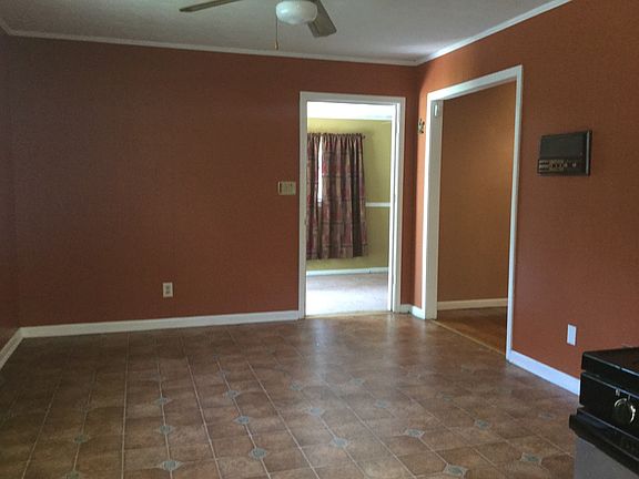 4th image of 3603 Belmont Cir NW