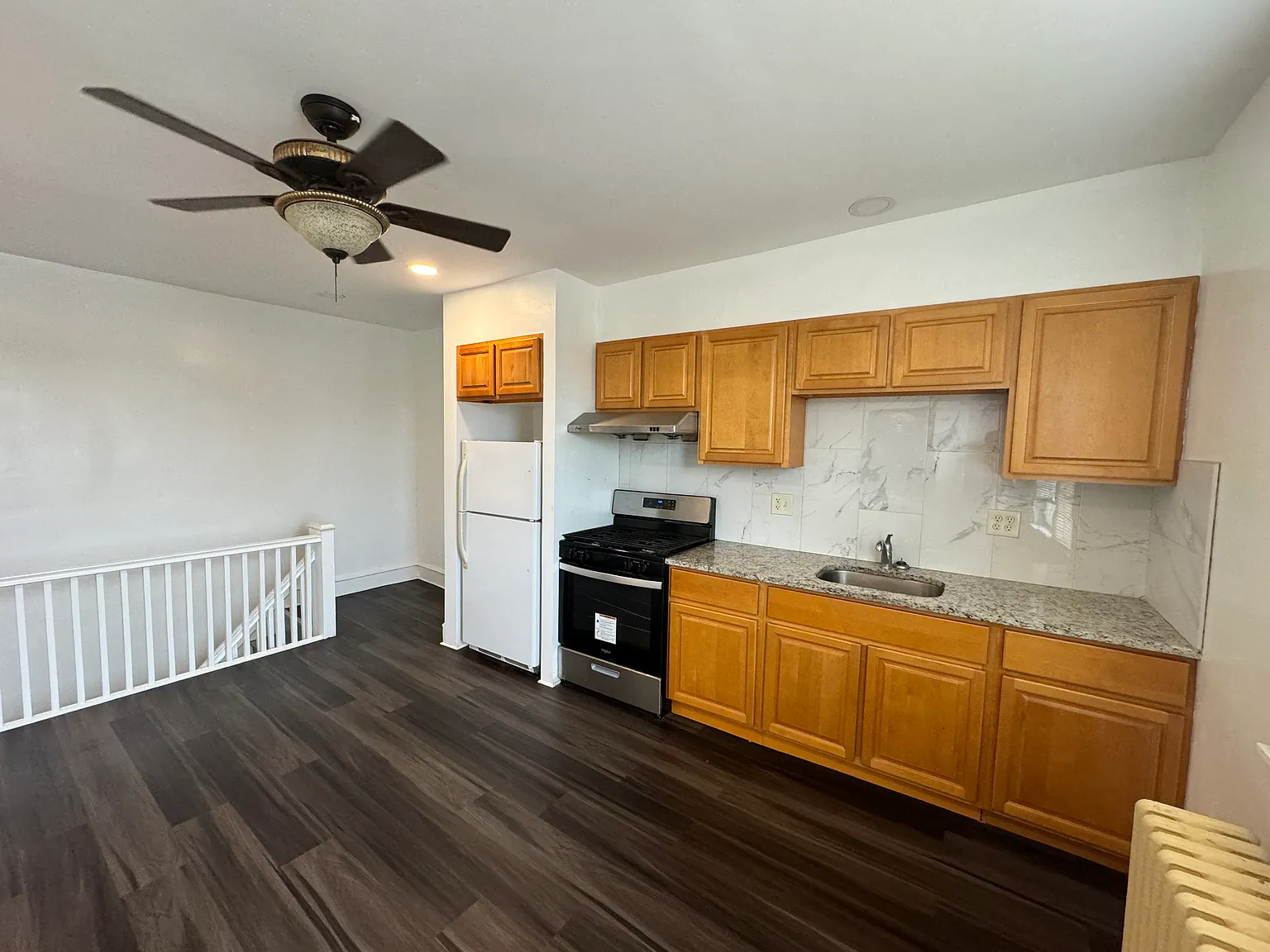 3 bed, 815 sqft, $1,500 — Photo 2