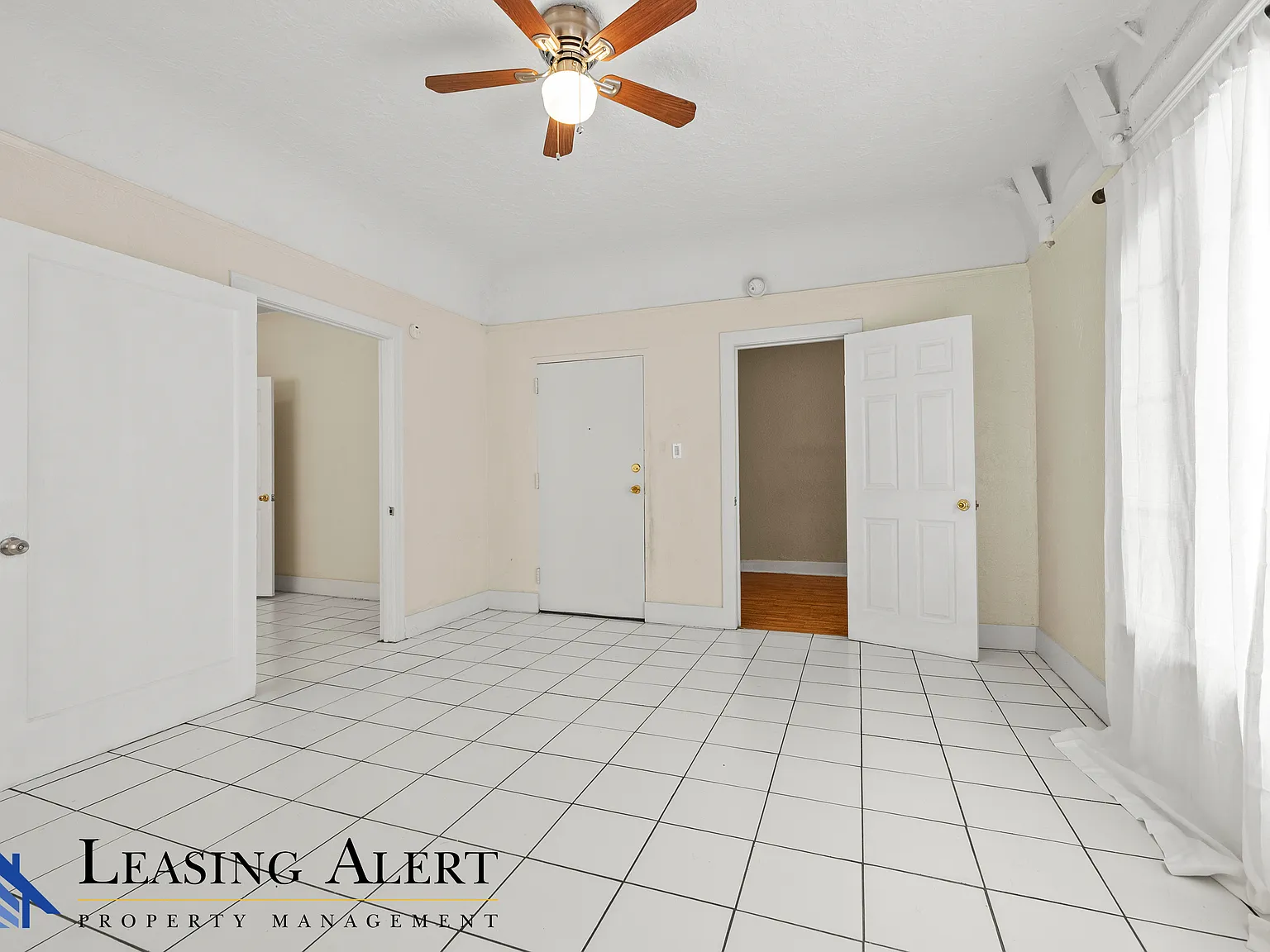 2 bed, 1000 sqft, $2,195 — Photo 4