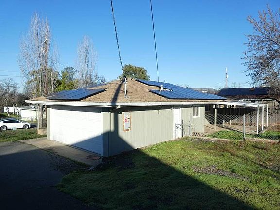 3rd image of 30 Acacia Ave
