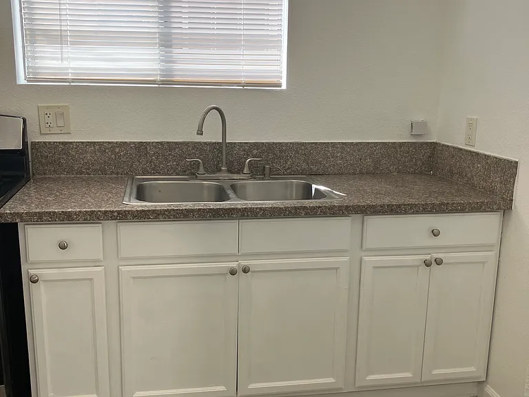 6841 Somerset Blvd #4 — Photo 9