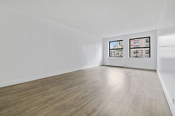 1st image of 600 Columbus Ave APT 10J
