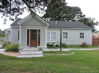 10050 Owens Rd, Hayes, VA 23072