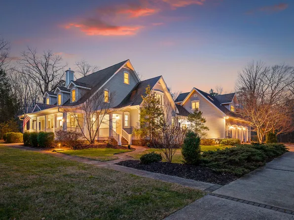 4605 Chestnut Ave, Signal Mountain, TN 37377