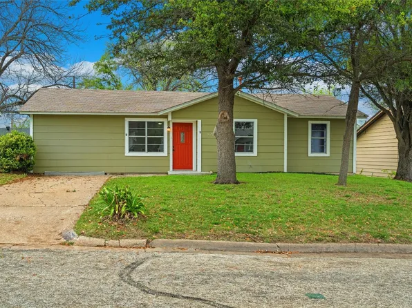 8712 Ontario Dr, White Settlement, TX 76108