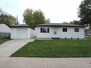 3900 N 72nd St, Lincoln, NE 68507