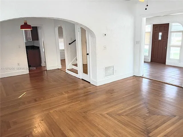 2346 SW 20th St — Photo 5