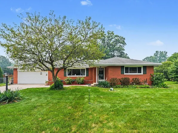 52335 Santa Monica Dr, Granger, IN 46530